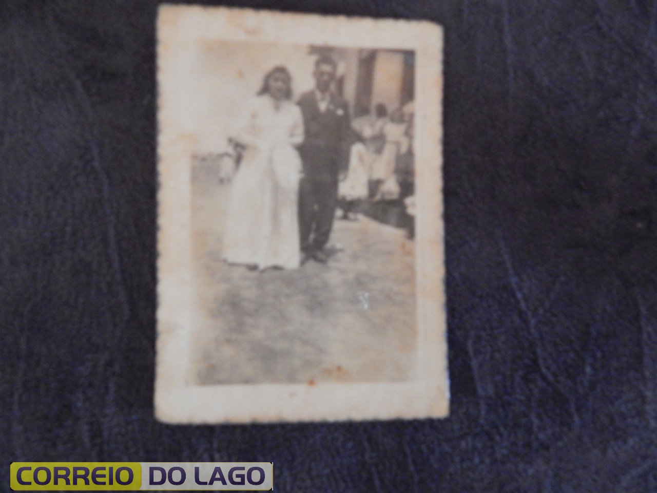Casamento de Alcides R. Correia com Maria Morreli. Dia 03 de março de 1957 em Mirador. Pais do Professor João Rosa Correia. Casamento de Alcides R. Correia com Maria Morreli. Dia 03 de março de 1957 em Mirador. Pais do Professor João Rosa Correia.
