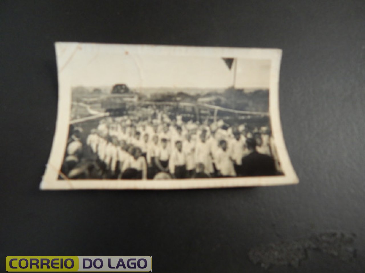 Estudantes do Ensino Fundamental da Escola da Comunidade Evangélica (particular) de Santo Ângelo RS. Veleda estudou até a 4ª Série. Nesta foto Veleda é a 3ª aluna da primeira fila  da esquerda.