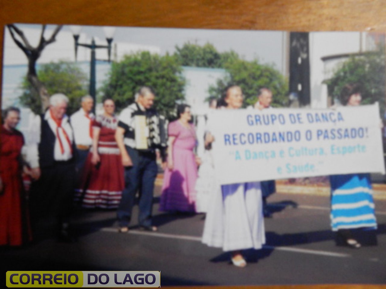 Aldair com sua sanforna. Set 2013. Avenida Brasil SH