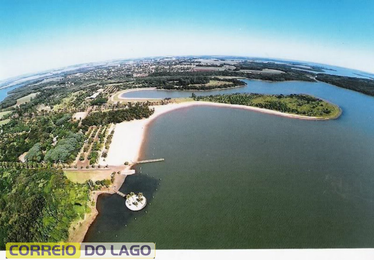 Praia bela, cidade bela e ricaça!