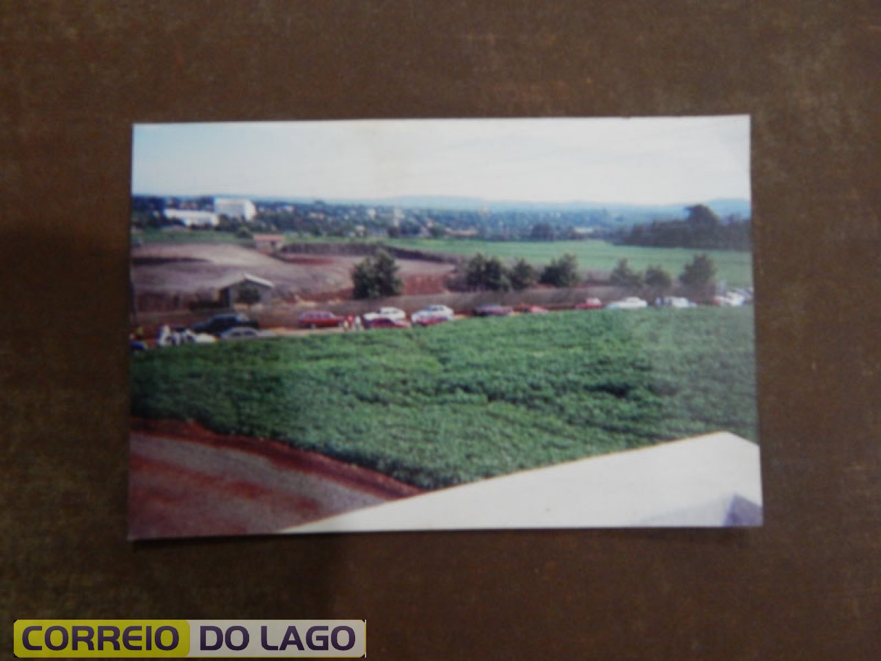 Início da coleta seletiva e reciclagem de lixo em SH. A reciclagem era realizada na casa que aparece ao fundo . Local que está atualmente a Usina de Reciclagem de Lixo. Início da coleta seletiva e reciclagem de lixo em SH. A reciclagem era realizada na casa que aparece ao fundo . Local que está atualmente a Usina de Reciclagem de Lixo.