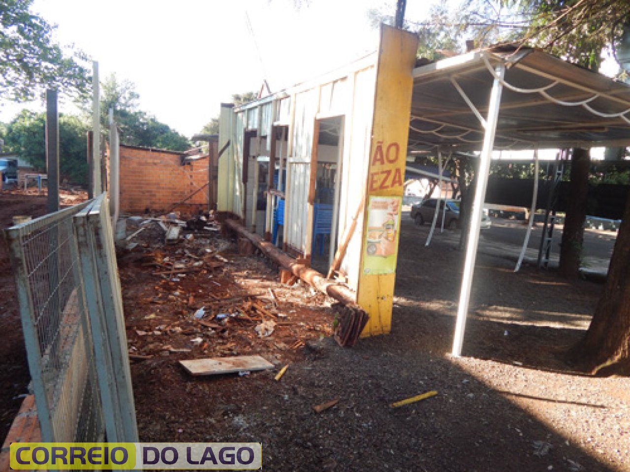 Moradia construída no centro de SH. Início da década de 1960. Desmanchada/maio/2015.