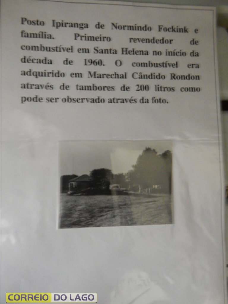 A família Fockink iniciou a venda de combustível através de dois galões de 200 litros cada um como apresenta na foto. 1962.