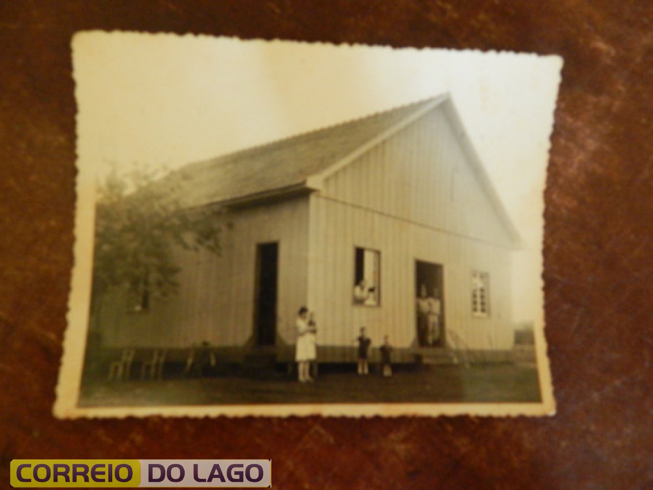 Uma das primeiras Casas Comerciais de Santa Helena. Construída no início da década de 1960. Pertencia a Arno Nagel. Ficava na Avenida Arnaldo Busato, entre o supermercado Santa Helena e Li Lãs.