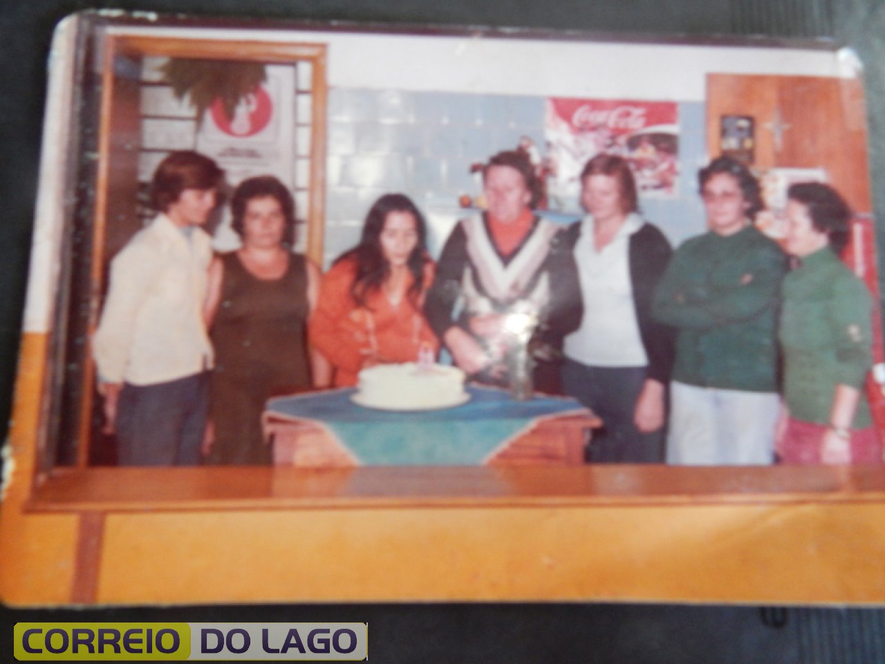 Festa de confraternização entre os funcionários do Col. Castelo Branco. Maria Webber é a 4ª pessoa da direita para esquerda da foto. Final da década de 1980. Aniversário Maria Webber. Festa de confraternização entre os funcionários do Col. Castelo Branco. Maria Webber é a 4ª pessoa da direita para esquerda da foto. Final da década de 1980. Aniversário Maria Webber.