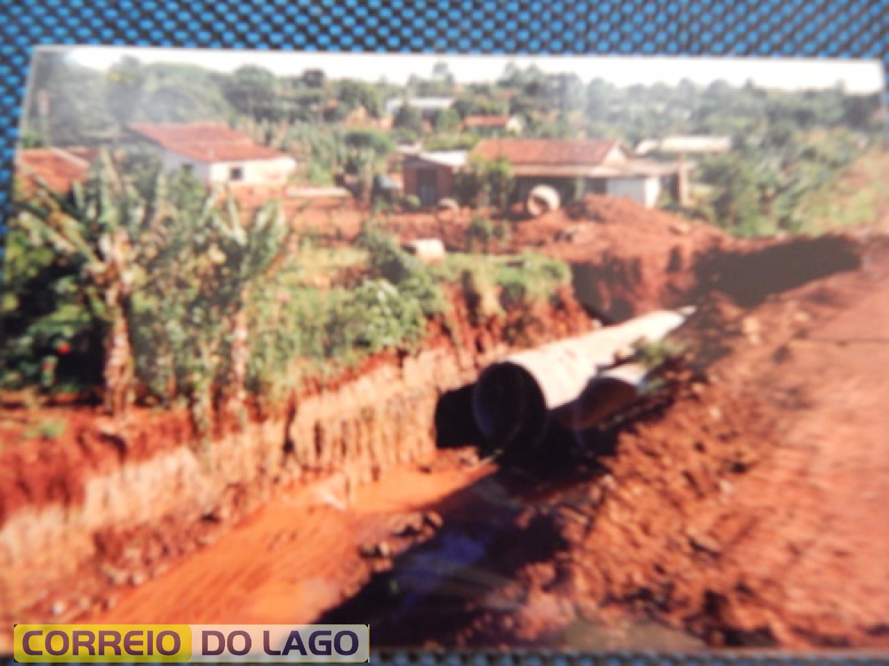 Bairro Vila Rica, Início da canalização do Rio Santa Helena, que era chamado de Rio “Bostinha” em razão do despejo dos esgotos domésticos ao córrego pela população.