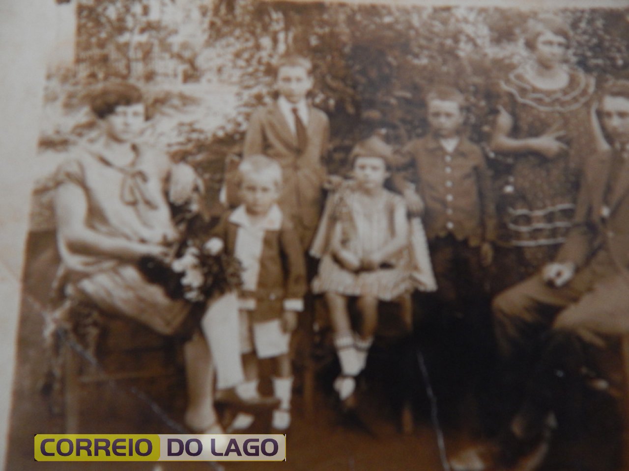 Freno- menor da foto, irmãos e sua mãe RS.
