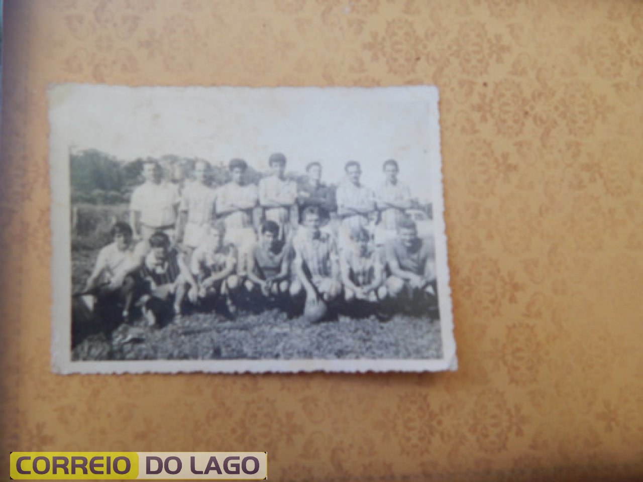 Time do Internacional de São Clemente. Foto de 1968. O campo ficava na saída para Vista Alegre. Não existe mais.