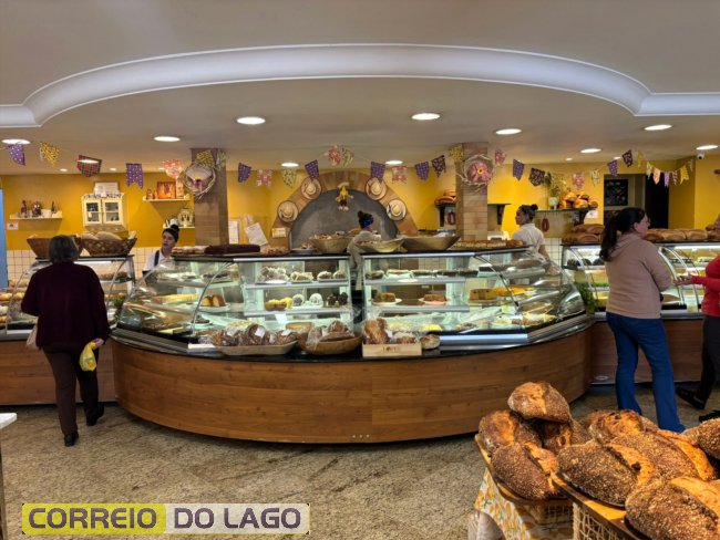 Com crédito da instituição financeira cooperativa da qual são associados, Lopes Padaria investe R$ 300 mil em equipamentos e amplia produção